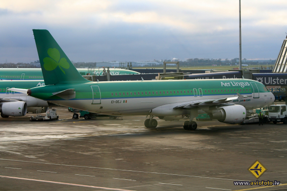 Airbus A320-214